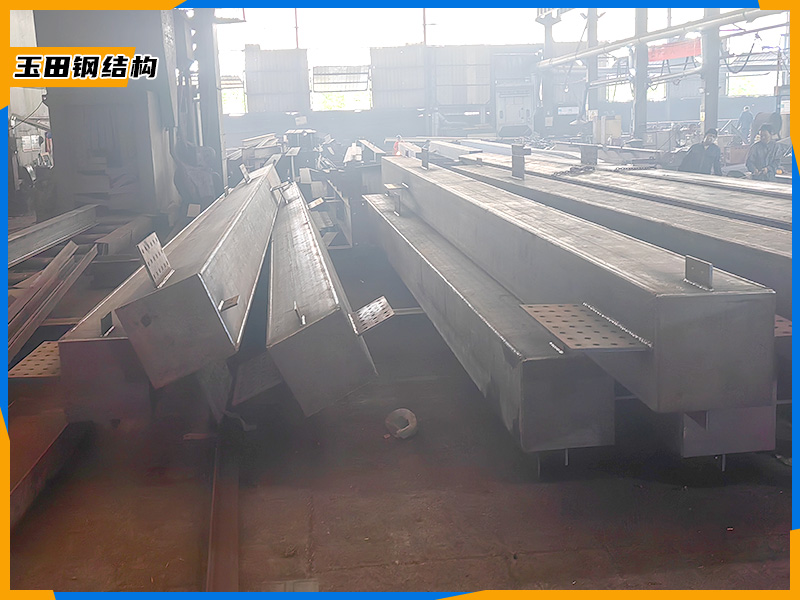 鋼結(jié)構(gòu)